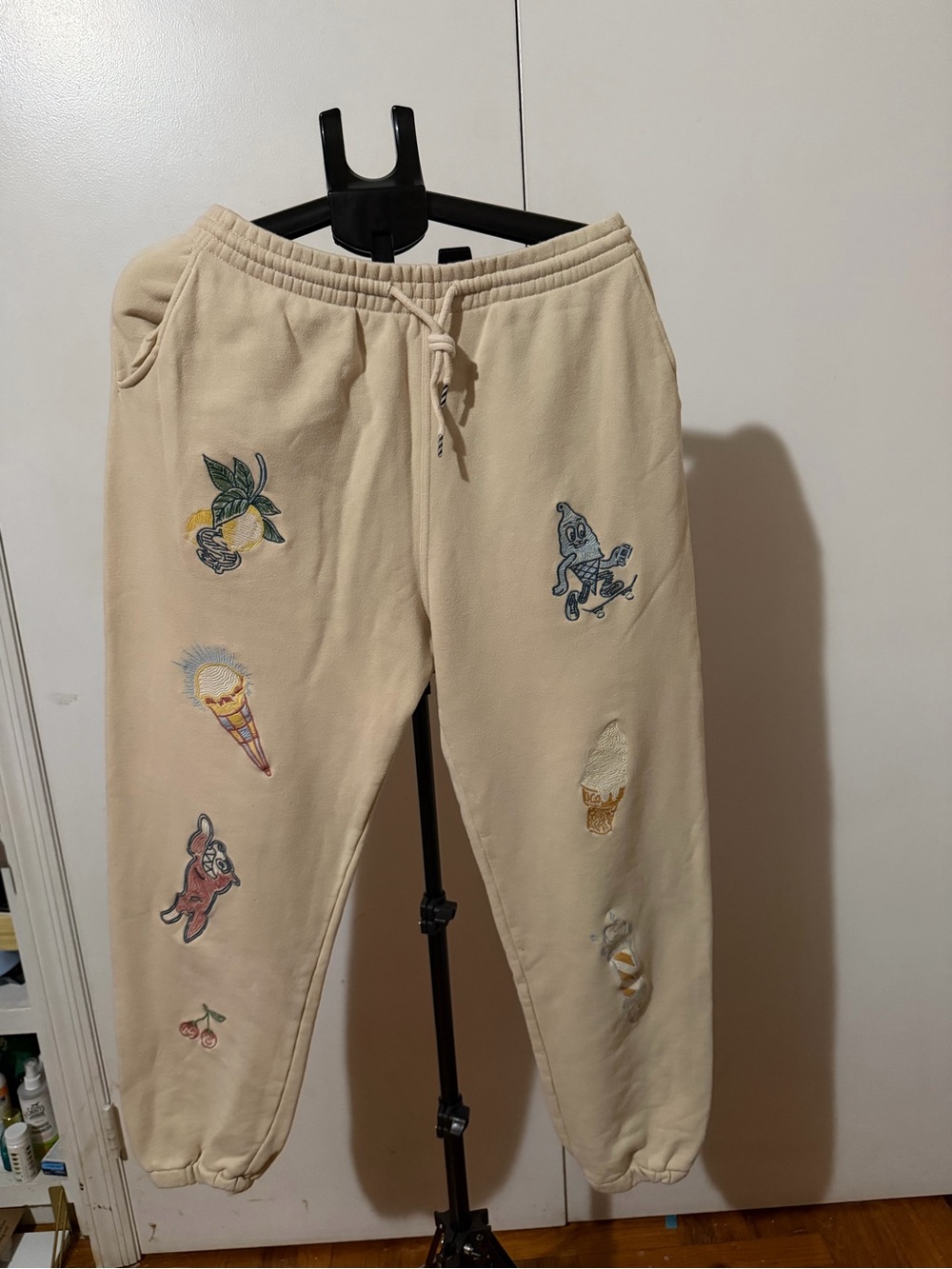 Men Beige Graphic Jogger Sweatpants with Ice Cream Patches